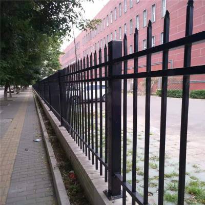 開(kāi)發(fā)區(qū)鐵藝圍墻護(hù)欄價(jià)格解析與市政護(hù)欄選購(gòu)指南